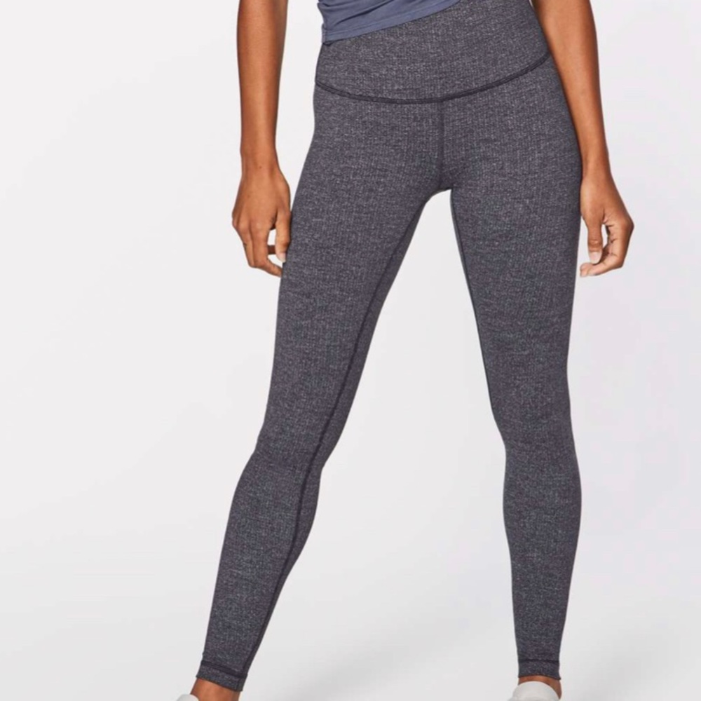 Lululemon Wunder Under Hi-Rise Tight *28"
Luon Variegated Knit Heathered Black